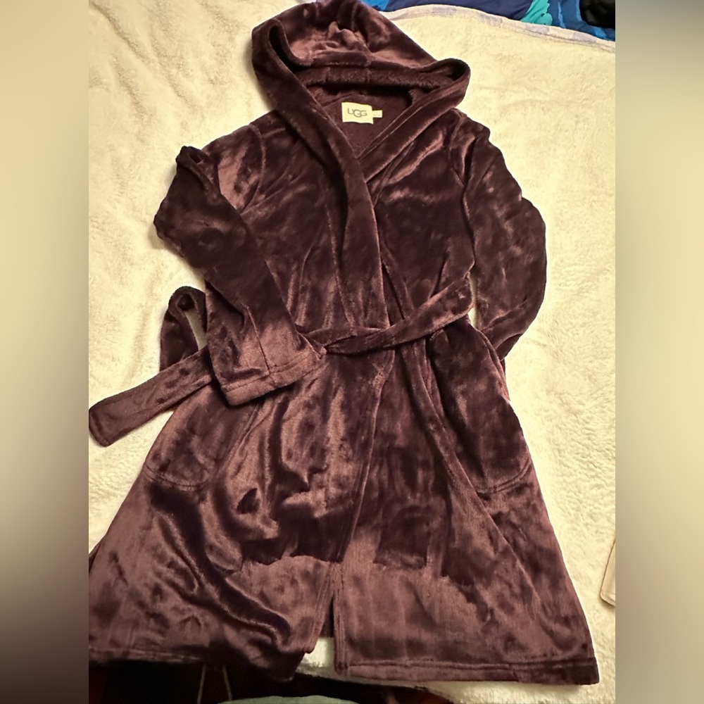 UGG robe